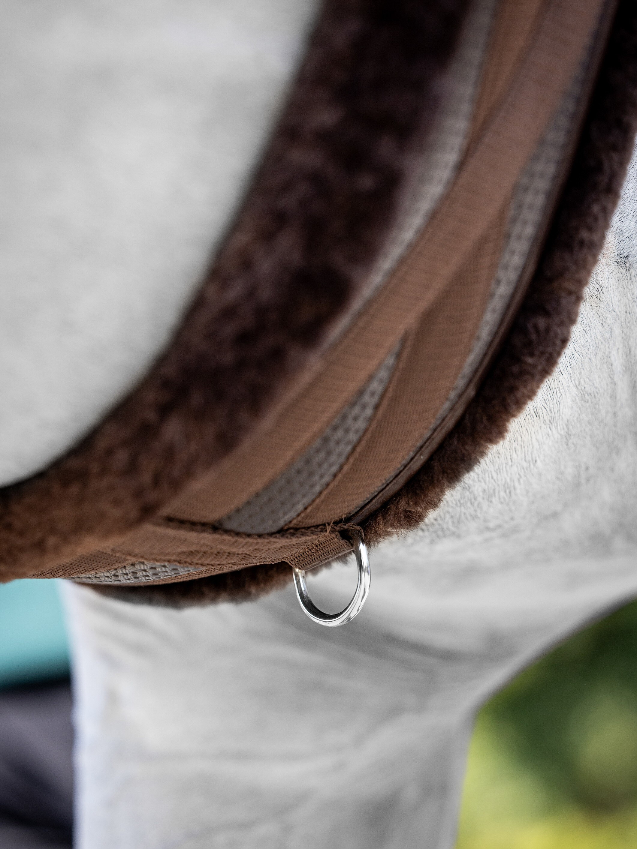 Sangle LeMieux doublée mouton anatomique Marron / marron Sangle LeMieux doublée mouton anatomique Marron / marron