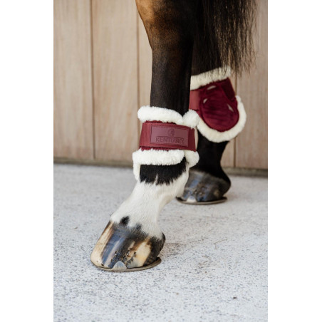 Jong paarden kogelbeschermer Velvet vegan schapenvacht Kentucky