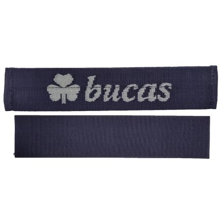 Attache de couvre cou Bucas sur couverture