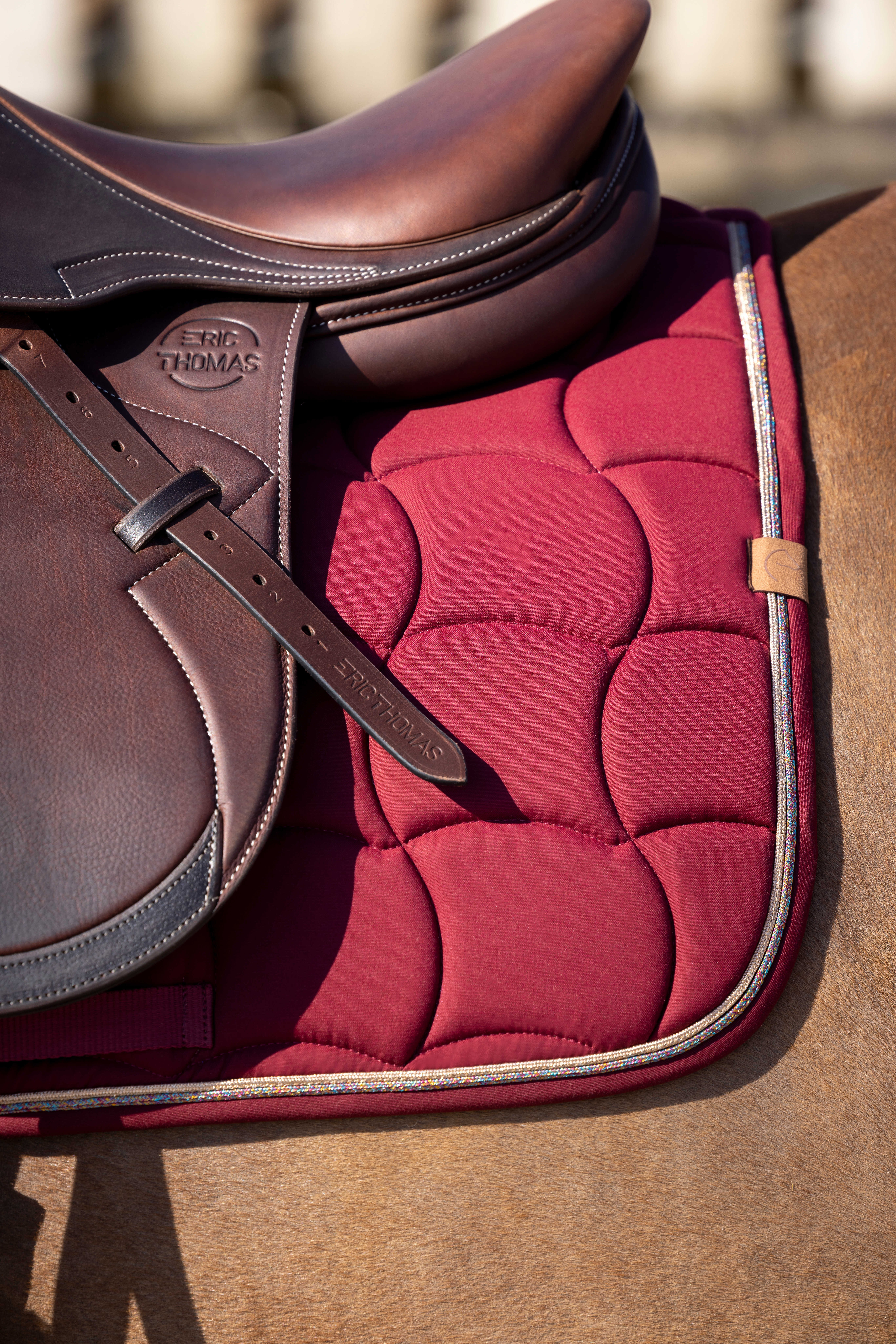 Tapis de selle Equithème Shiny Blanc