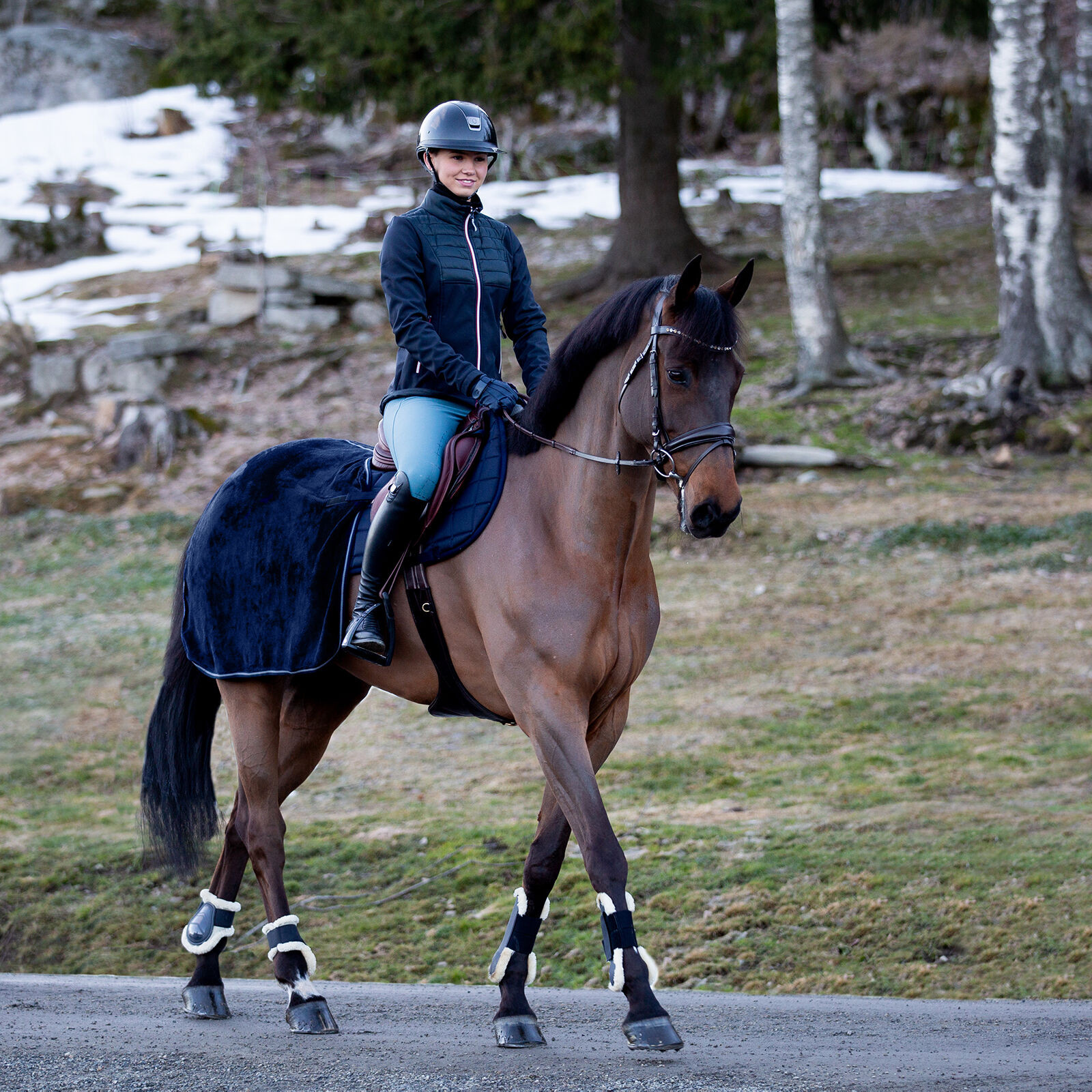 Couvre-reins Kingsley Horze Bleu marine foncé Couvre-reins Kingsley Horze Bleu marine foncé
