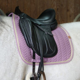 Tapis cheval violet