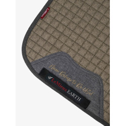 Tapis de selle LeMieux Earth Dressage Square Moss Marron Tapis de selle LeMieux Earth Dressage Square Moss Marron