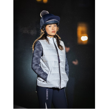 Reflecterende LeMieux Eleanor muts met pompon Reflecterende LeMieux Eleanor muts met pompon