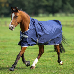 Couverture Bucas Freedom Turnout High Neck 150g 900D Marine / argent Bleu Couverture Bucas Freedom Turnout High Neck 150g 900D Marine / argent Bleu