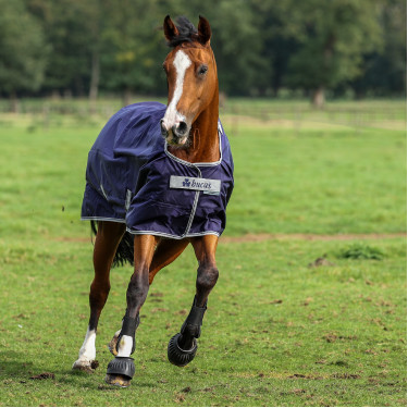 Couverture Bucas Atlantic Turnout 200g Bleu marine Couverture Bucas Atlantic Turnout 200g Bleu marine