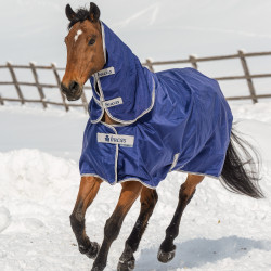 Couverture Bucas Atlantic Turnout 200g Bleu marine Couverture Bucas Atlantic Turnout 200g Bleu marine