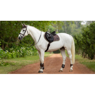 LeMieux Loire Classic Close Contact Square zadeldek Walnoot Bruin