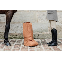 Laarzentas Chestnut Grooming Deluxe by Kentucky