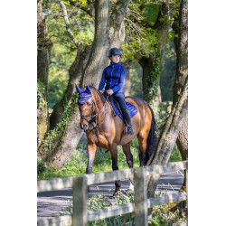 LeMieux Loire Memory Close Contact Vierkant Zadeldek Inktblauw LeMieux Loire Memory Close Contact Vierkant Zadeldek Inktblauw