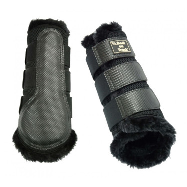 Zachte 3D Mesh beenbeschermers met bont Back on Track Zachte 3D Mesh beenbeschermers met bont Back on Track