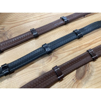 Rênes caoutchouc Jump'In avec arrêtoirs Acajou Bordeaux Rênes caoutchouc Jump'In avec arrêtoirs Acajou Bordeaux