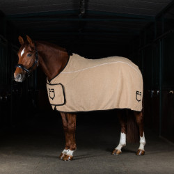 Couverture en polaire avec fermeture frontale à rabat GP Equestro Beige Couverture en polaire avec fermeture frontale à rabat GP Equestro Beige