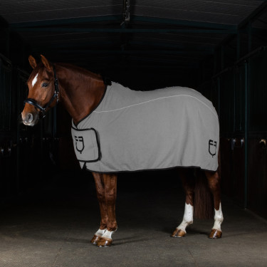 Couverture en polaire avec fermeture frontale à rabat GP Equestro Gris