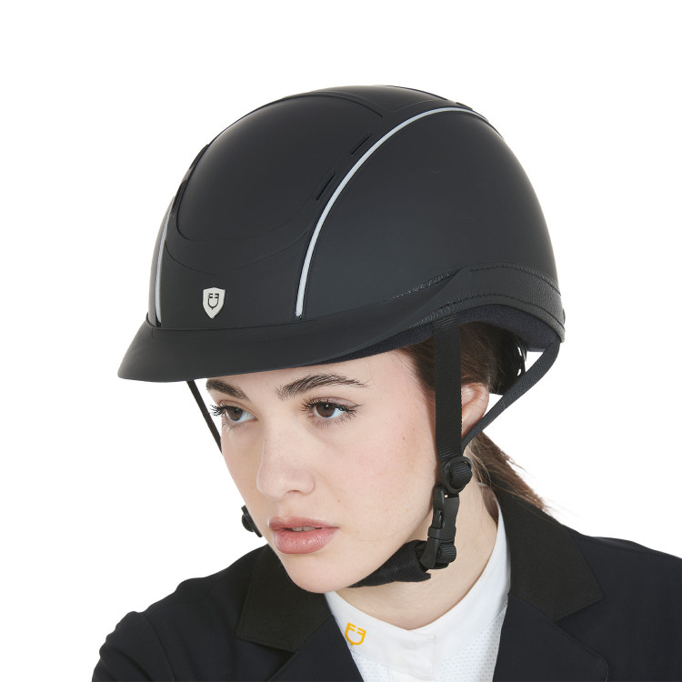 Casque Phantom avec logo frontal et inserts en cuir Equestro Casque Phantom avec logo frontal et inserts en cuir Equestro