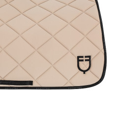 Tapis de dressage en tissu technique avec logo GP Equestro Sable / noir Jaune Tapis de dressage en tissu technique avec logo GP Equestro Sable / noir Jaune