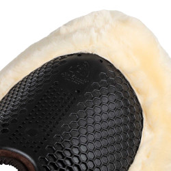 Schokdemper achter van suède met schapenvacht en voor van gel Acavallo Bruin / naturel Schokdemper achter van suède met schapenvacht en voor van gel Acavallo Bruin / naturel