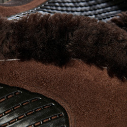 Tapis de saut Numnah avec grip en gel des deux côtés et bordure en mouton complet Acavallo Marron / marron Tapis de saut Numnah avec grip en gel des deux côtés et bordure en mouton complet Acavallo Marron / marron