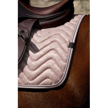 Tapis de selle Equithème Brocart Rose Tapis de selle Equithème Brocart Rose