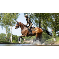 LeMieux Suede Close Contact Vierkant Zadeldek