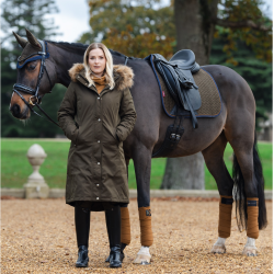 Tapis LeMieux Suede Dressage Square Alpine Marron Tapis LeMieux Suede Dressage Square Alpine Marron