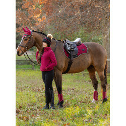 Tapis de selle mixte LeMieux Loire Classic GP Square Ember Bordeaux Tapis de selle mixte LeMieux Loire Classic GP Square Ember Bordeaux