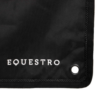 Lang box gordijn met geborduurd logo Equestro Zwart