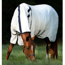 Rambo Natura Summer 0g vliegendeken met halsstuk Horseware Wit / marineblauw Rambo Natura Summer 0g vliegendeken met halsstuk Horseware Wit / marineblauw