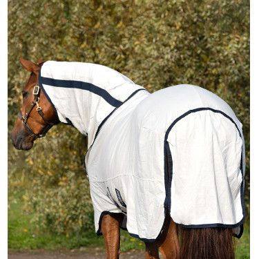 Rambo Natura Summer 0g vliegendeken met halsstuk Horseware Wit / marineblauw Rambo Natura Summer 0g vliegendeken met halsstuk Horseware Wit / marineblauw