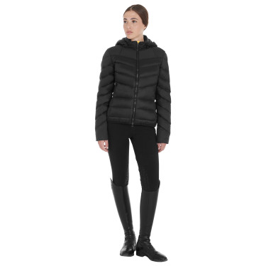 Damesdonsjas slim fit met afneembare capuchon Equestro Zwart