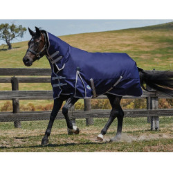 Couverture Weatherbeeta ComFiTec Essential Combo 220g 1200D Marine / argent / rouge Bleu Couverture Weatherbeeta ComFiTec Essential Combo 220g 1200D Marine / argent / rouge Bleu