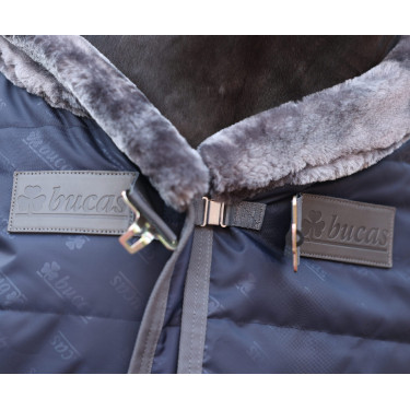 Staldeken Bucas Show-Line 150g SF Staldeken Bucas Show-Line 150g SF