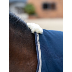 LeMieux Kudos 100g staldeken Marine Marineblauw LeMieux Kudos 100g staldeken Marine Marineblauw
