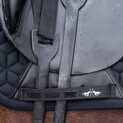 Zadeldek HV Polo Essential GP Zwart Zadeldek HV Polo Essential GP Zwart
