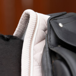 Tapis de selle HV Polo Dana Dressage Naturel Marron