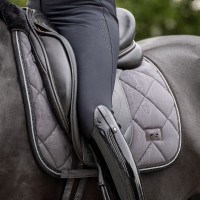 Tapis de selle dressage HV Polo Lauren Bleu marine Tapis de selle dressage HV Polo Lauren Bleu marine