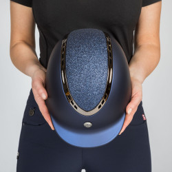 EQ3 Pardus Smooth Top helm met draaiknop Back on Track Glitterblauw EQ3 Pardus Smooth Top helm met draaiknop Back on Track Glitterblauw