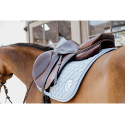 Tapis onion quilt 3D logo jumping beige Kentucky Bleu clair