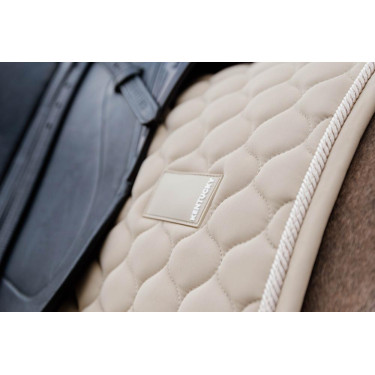Tapijt ui quilt rubber logoo dressuur Kentucky Tapijt ui quilt rubber logoo dressuur Kentucky