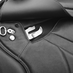 Selle Bates Caprilli Close Contact+ avec quartier avancé cuir Luxe Noir Selle Bates Caprilli Close Contact+ avec quartier avancé cuir Luxe Noir