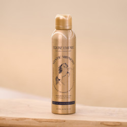 Mousse de lavage Equine Empire chevaux Imperial Riding Pomegranate Rouge