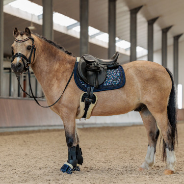 Imperial Riding Zadeldek Petit Lovefetti donker Motieven