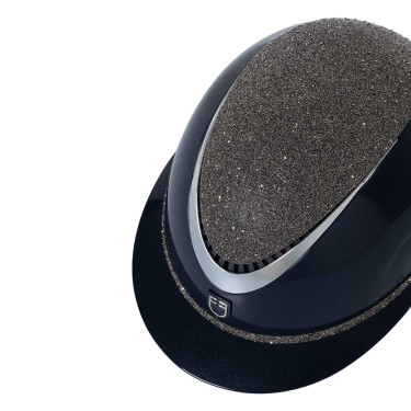 Luxe helm met brede klep en strass goedgekeurd volgens EN 1384-2023 Equestro Luxe helm met brede klep en strass goedgekeurd volgens EN 1384-2023 Equestro