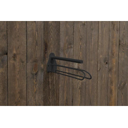 Metalen zadelhouder met steun voor zadeldek Grooming Deluxe by Kentucky Zwart