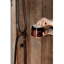 Lederbalsem met amandel Grooming Deluxe by Kentucky Lederbalsem met amandel Grooming Deluxe by Kentucky