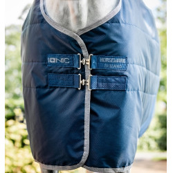 Couverture d'écurie Horseware Ionic Therapy 50g Bleu imperial / argent / marine Couverture d'écurie Horseware Ionic Therapy 50g Bleu imperial / argent / marine