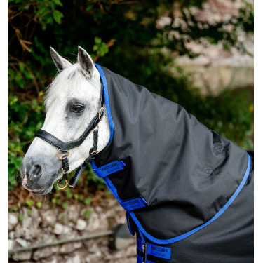 Halsabdeckung Horseware Reißfest Amigo® 900D Leicht 0g Zwart / klassiek blauw Halsabdeckung Horseware Reißfest Amigo® 900D Leicht 0g Zwart / klassiek blauw