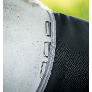 Couverture Horseware Amigo Bravo 12 50g Turnout Noir / gris titanium / argent Couverture Horseware Amigo Bravo 12 50g Turnout Noir / gris titanium / argent
