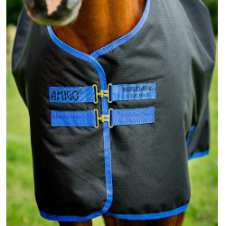 Couverture Amigo Ripstop Horseware 900D Plus Turnout 200g Noir / bleu classique Couverture Amigo Ripstop Horseware 900D Plus Turnout 200g Noir / bleu classique