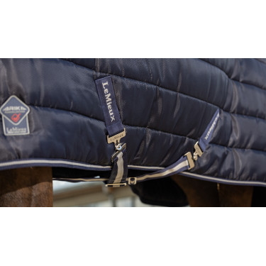 LeMieux Arika Stable-Tek deken 100 g LeMieux Arika Stable-Tek deken 100 g